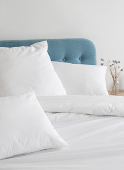 Luxury hotel bedding